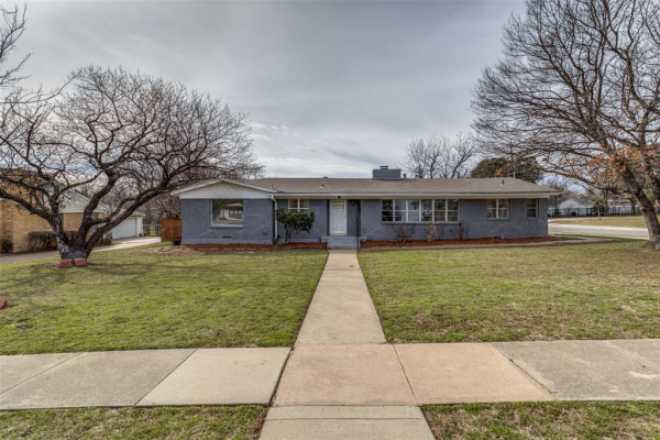 649 Hinton Street, Grand Prairie