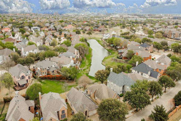 2804 Waterford Drive, Irving
