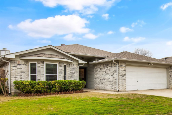 5904 Colebrook Court, Arlington