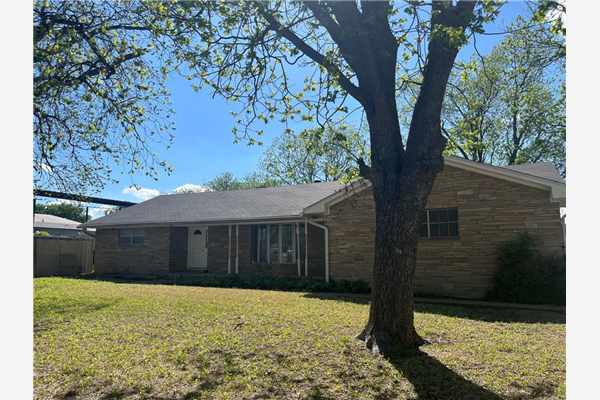 4918 Ben Day Murrin Road, Fort Worth