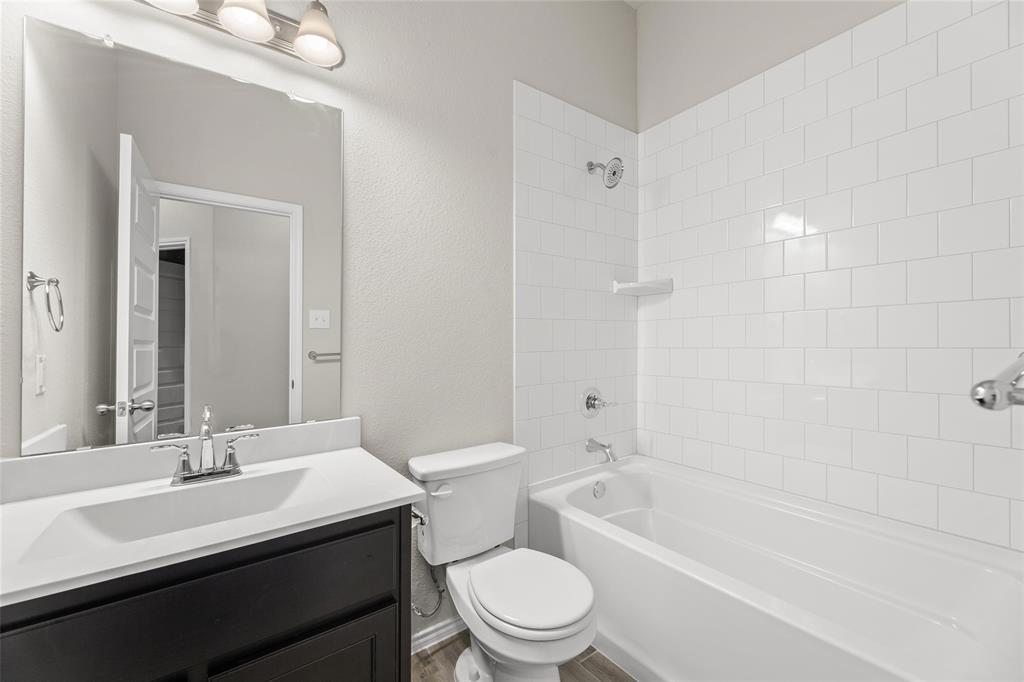 1333 Fox Glen Trail
