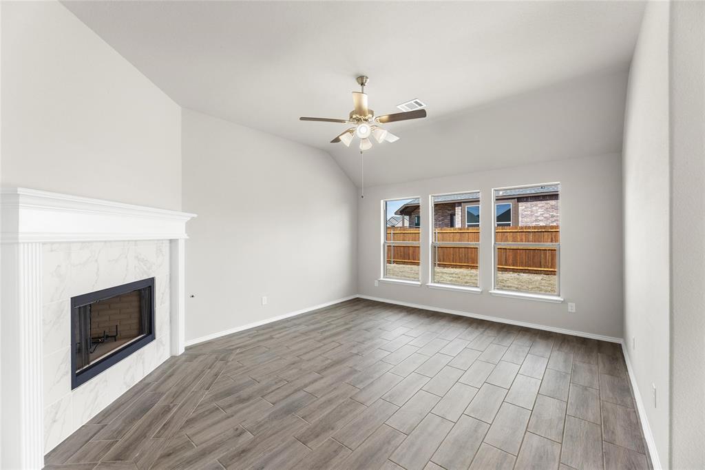 1333 Fox Glen Trail