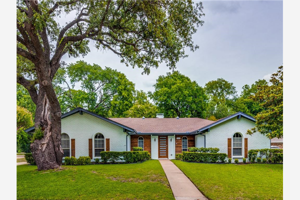 2605 Briarwood Drive, Plano