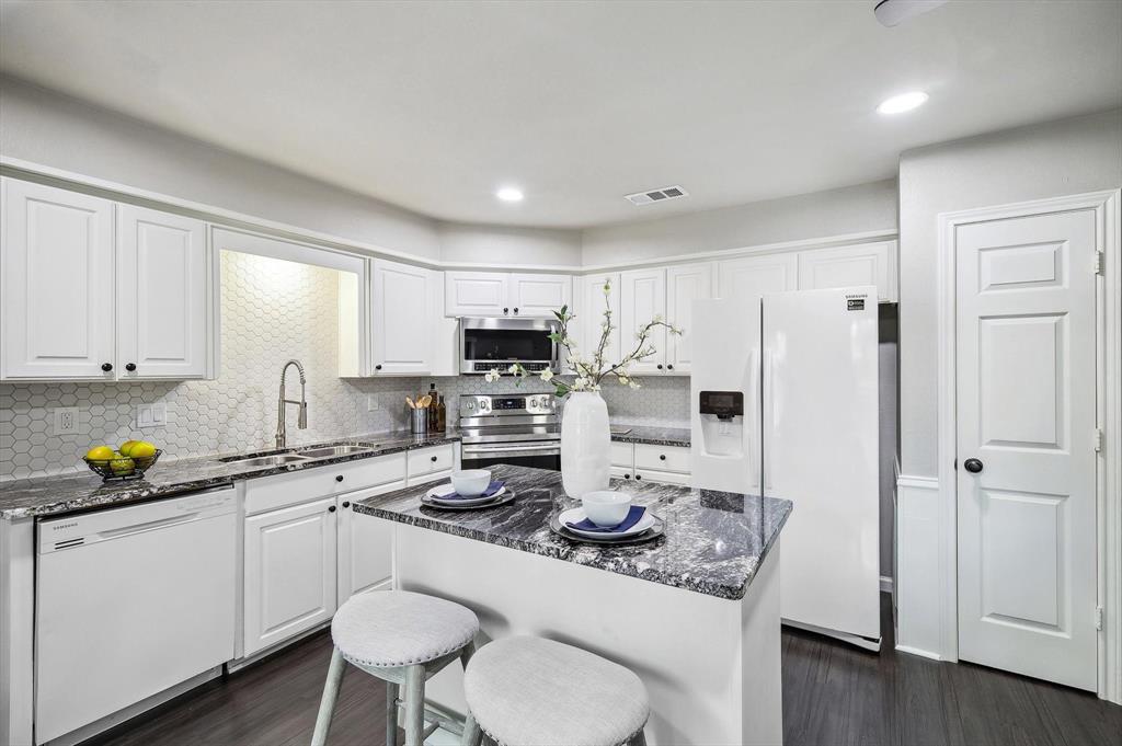 Listing 20291300 - Large Photo # 14
