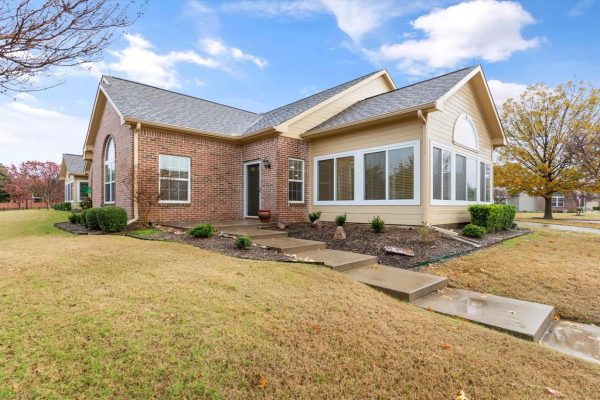 2601 Marsh Lane, Plano