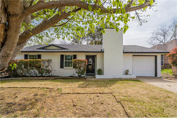 2405 April Lane, Grand Prairie
