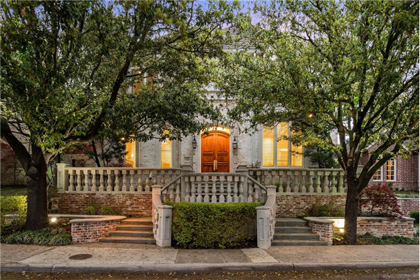 7033 Hill Forest Drive, Dallas