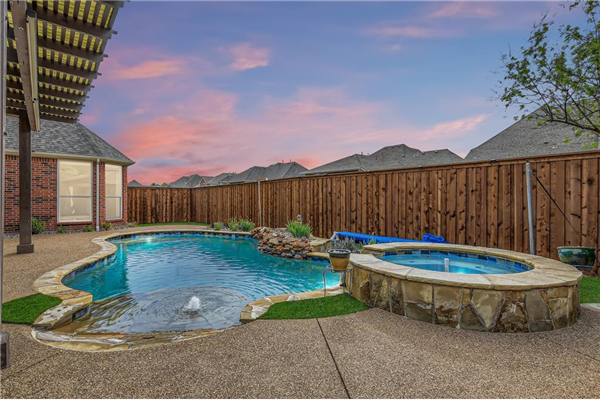 3067 Nadar, Grand Prairie