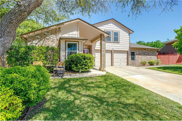 829 Colson Drive, Arlington
