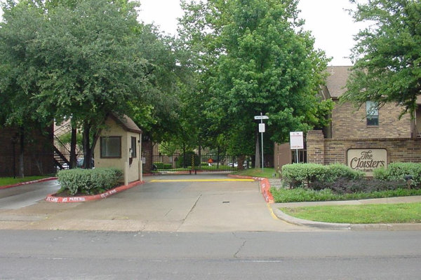 1104 Harwell Drive, Arlington