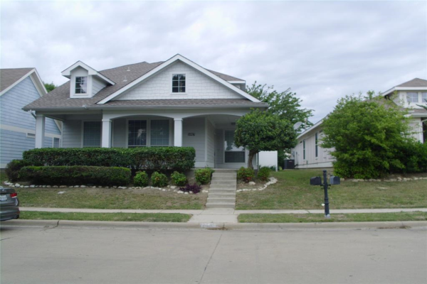 10917 Colonial Heights Lane, Fort Worth