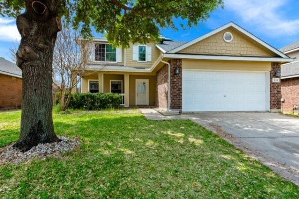 812 Western Star Drive, Fort Worth