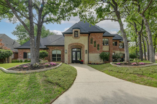 2507 Woodbridge Trail, Mansfield