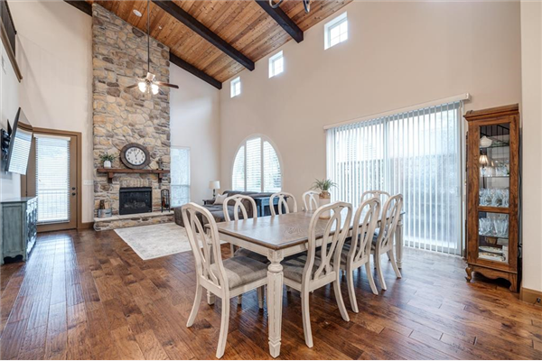 516 Via Amalfi, Irving