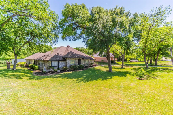 4033 Vineyard Road, Grand Prairie