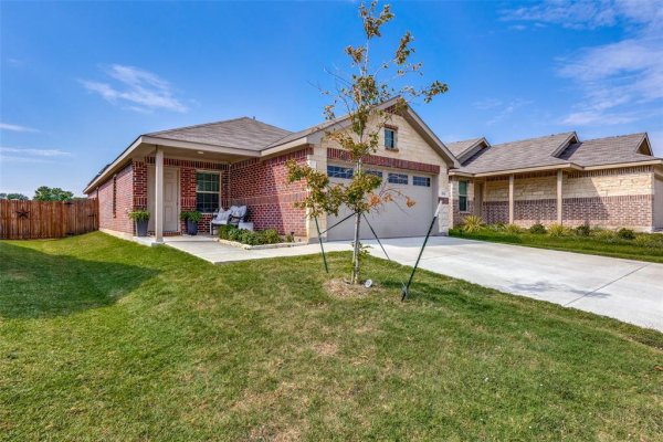 5701 Honey Creek Street, Fort Worth