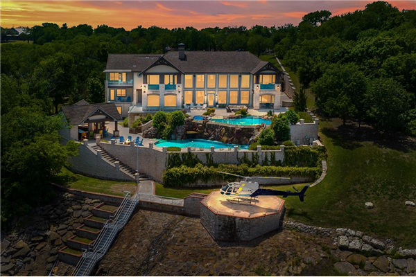 362 Thompson Heights Drive, Denison