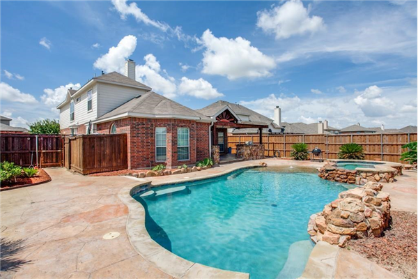 2128 Pecan Ridge Drive, Forney