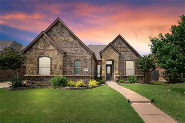 8957 Glendara Drive, North Richland Hills