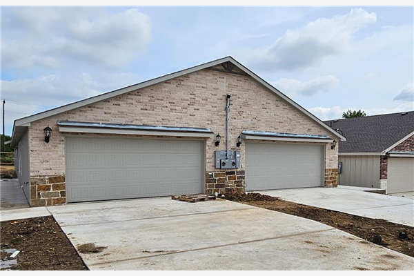 2316-2318 Dalworth Street, Grand Prairie