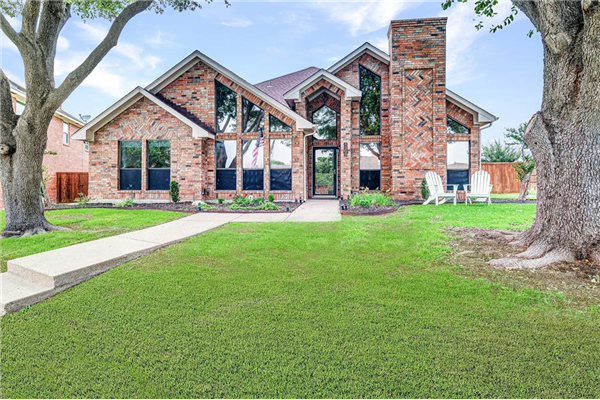 1305 Laura Lane, Carrollton