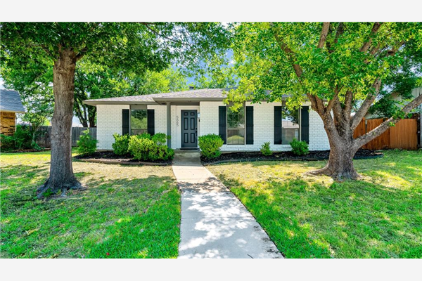 5665 Tyler Street, The Colony