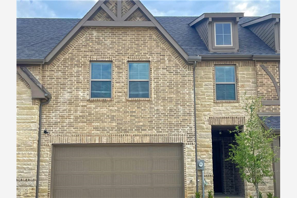 6803 Joelene Rae Drive, Arlington