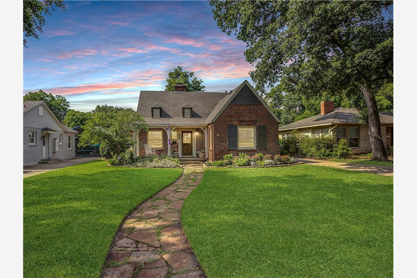 3737 Hilltop Road, Fort Worth