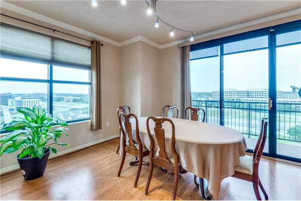 330 Las Colinas Boulevard E, Irving