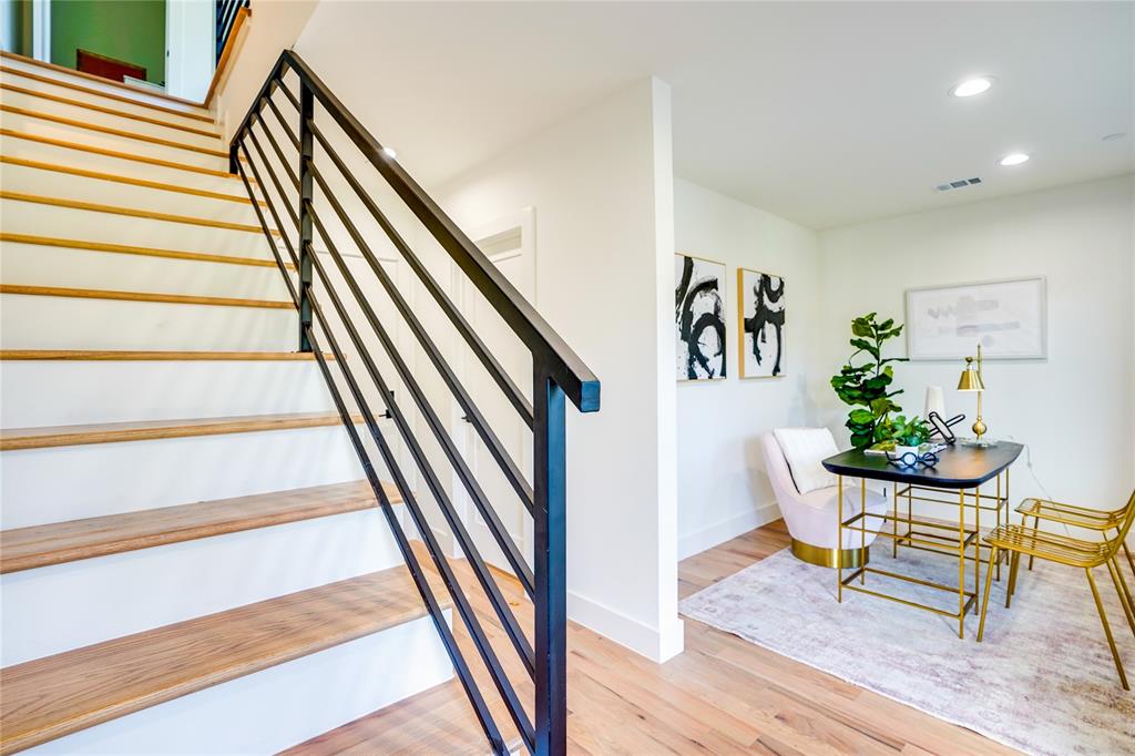 Listing 20339157 - Large Photo # 6