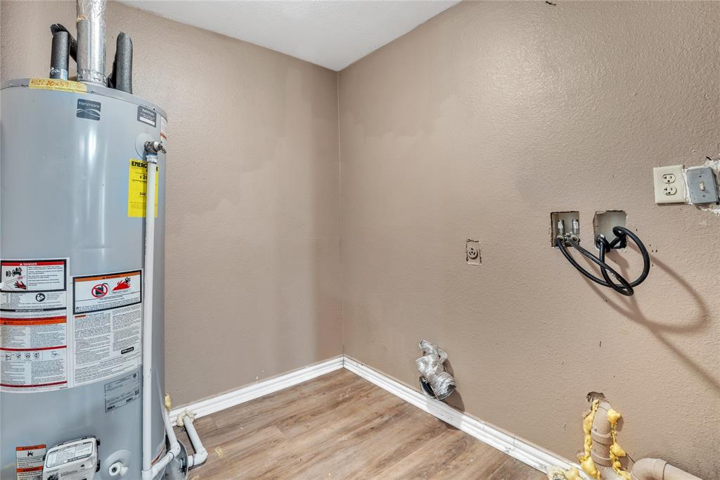 Listing 20339176 - Large Photo # 13