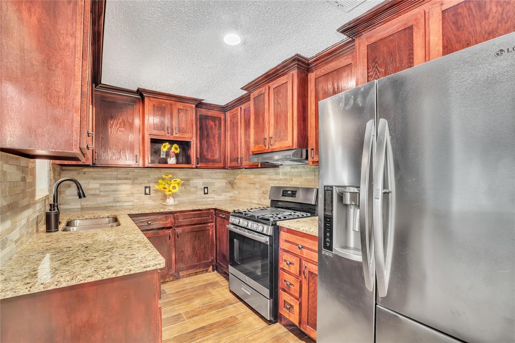 Listing 20339176 - Large Photo # 10