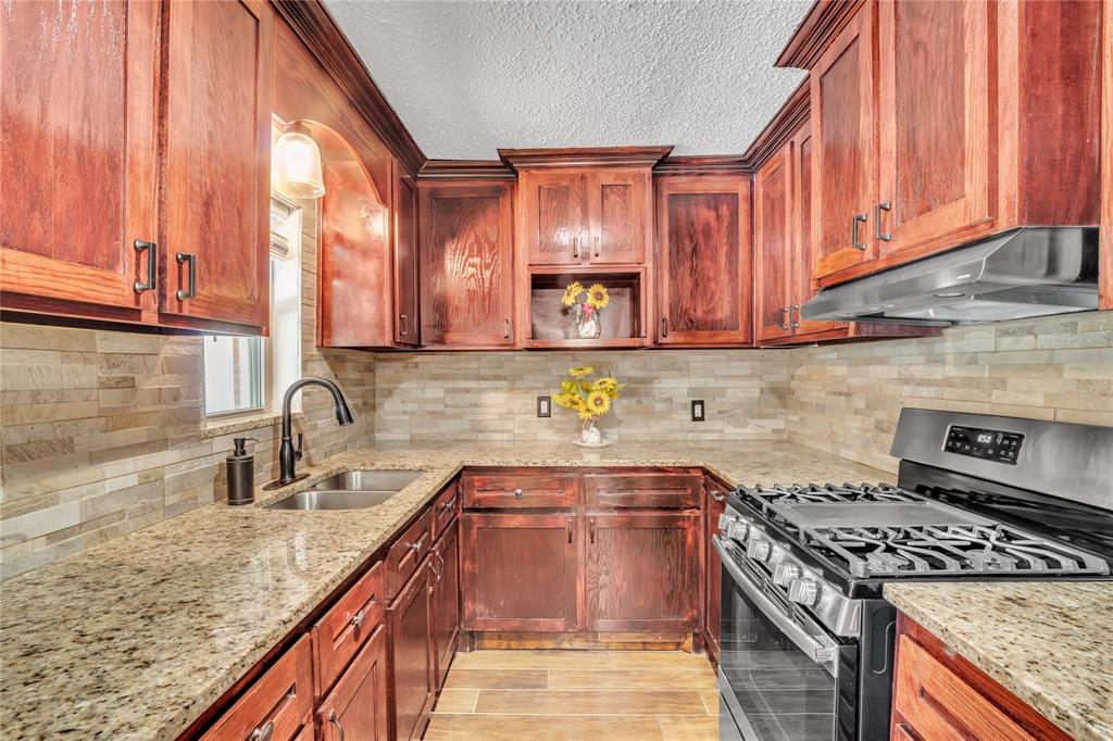 Listing 20339176 - Large Photo # 11