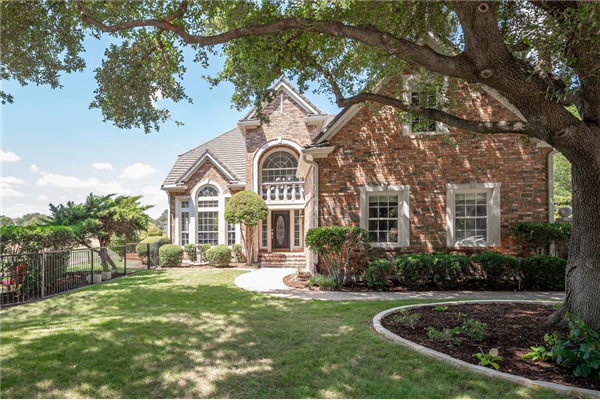 2025 Crosswood Lane, Irving