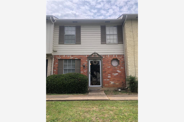 18 W Townhouse Lane W, Grand Prairie