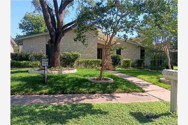 722 Bluebonnet Drive, Grand Prairie