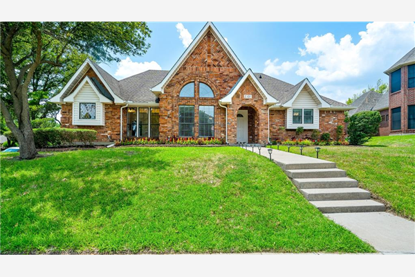 2101 Lorraine Place, Carrollton