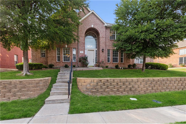 1209 Willowdale Lane, Irving