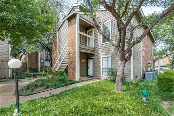 1106 Quail Valley Lane, Arlington