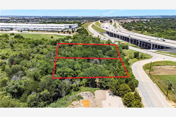 645 N M l King Jr Boulevard, Grand Prairie