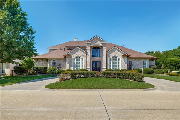 1305 Danbury, Mansfield