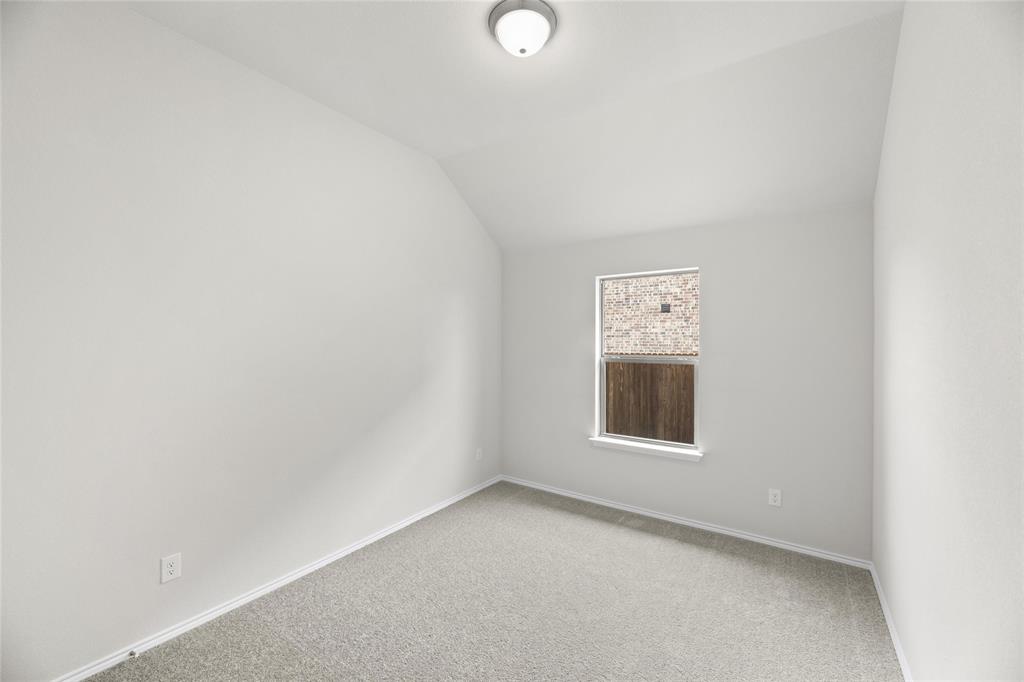 1233 Hunters Ridge Drive