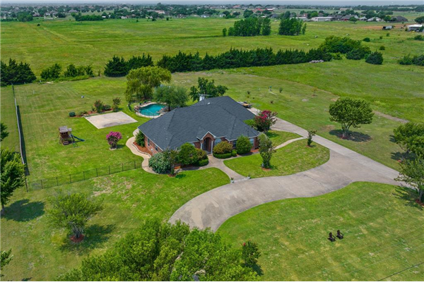 11050 Martin Drive, Forney