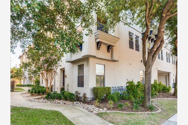 3118 Ross Avenue, Dallas