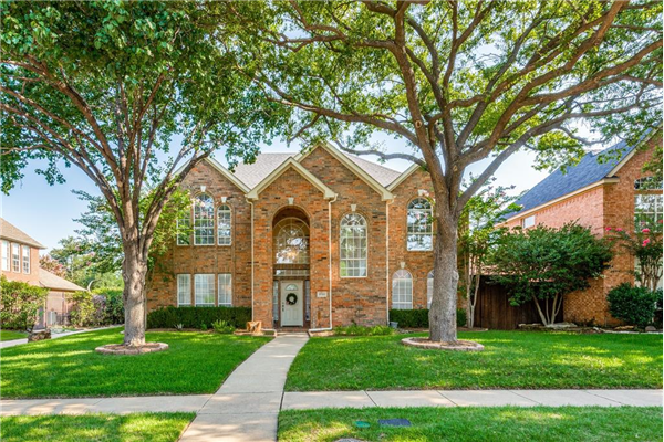2725 Barrington Drive, Plano