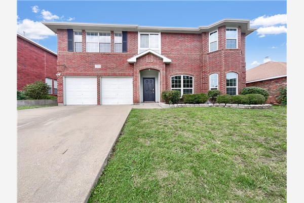 6737 Silvercrest Drive, Arlington