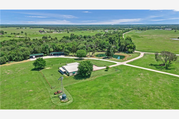 3031 Ranch Road, Whitesboro