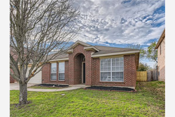 2304 Eden Green Drive, Arlington