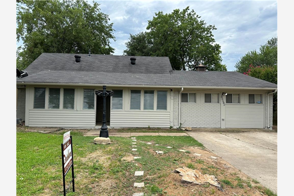 14816 Green Valley Drive, Balch Springs