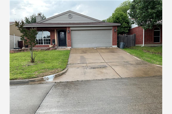 521 Hollyberry Drive, Mansfield